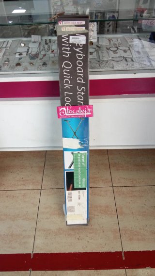 Soporte Teclado Plegable Ajustable