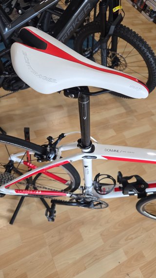 Bici da strada Trek Domane T-52 in alluminio