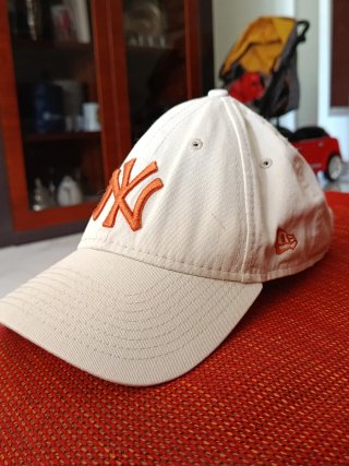 Gorra New Era Yankees Beige/Blanco