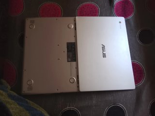 Chromebook Asus Argento