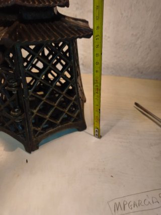 farol japonés tipo pagoda