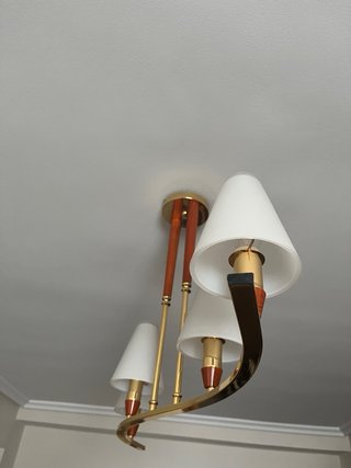 Lámpara de techo giratoria moderna
