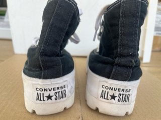 Converse Chuck Taylor Lugged High Negras