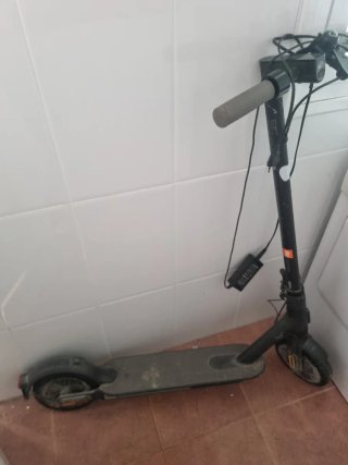 Patinete Eléctrico Negro. No hago envíos