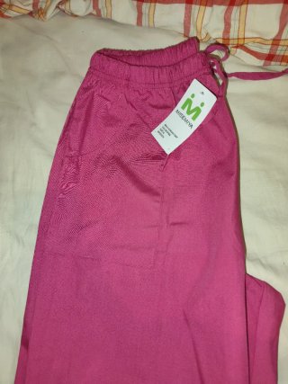 Pantalón sanitario fucsia talla M