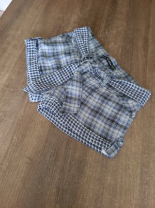 Shorts Stradivarius cuadros talla 34