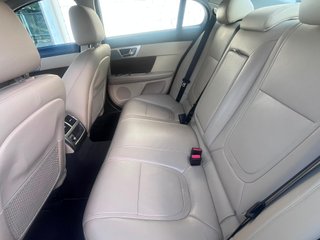 JAGUAR XF 2.2 Diesel Luxury