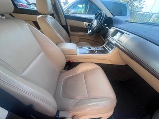 JAGUAR XF 2.2 Diesel Luxury