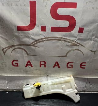 Botella Limpia Parabrisas Jeep Cherokee XJ