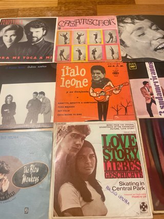 Lote 12 vinilos singles 5€