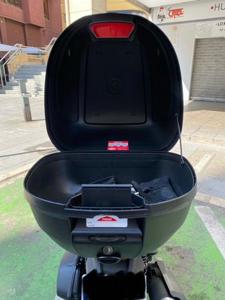 Maleta GIVI E300N2B Negra Monolock