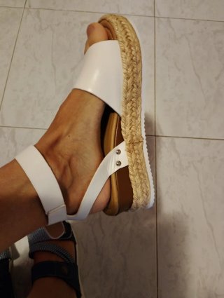 Sandali bianchi con zeppa espadrillas