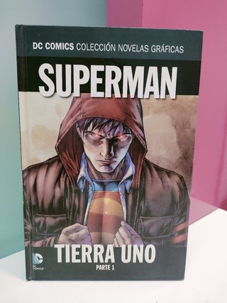 Cómic Superman Tierra uno parte 1