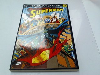 Cómic Superman funeral por un amigo