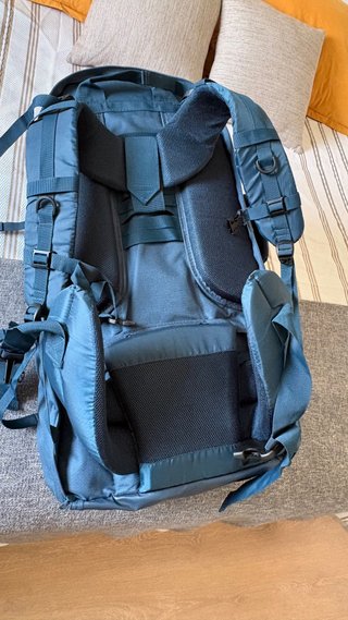 Mochilas Mountain Warehouse 60L + 20L 130 las dos
