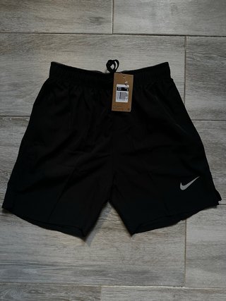 Conjunto Nike Running Camiseta y Pantalón Corto
