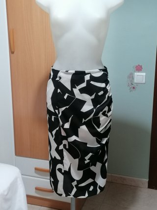 Variedad de prendas a buenos precios + regalo