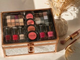 Maletín de Maquillaje MYA