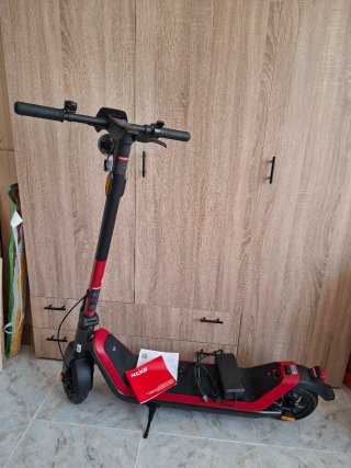 Patinete Eléctrico NIU KQi3 Sport Rojo