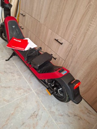 Patinete Eléctrico NIU KQi3 Sport Rojo