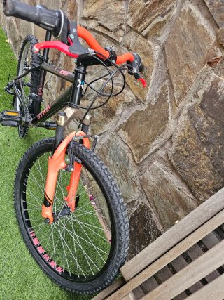 Bicicleta B'TWIN Rockrider 500 24" Negra Naranja