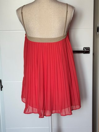 Blusa plisada Mango coral y beige