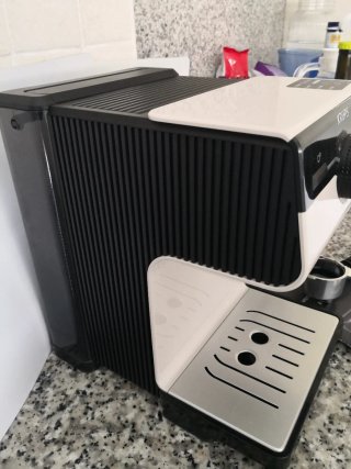 Cafetera Krups Authentic XP381