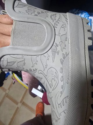 Botas de agua dinosaurios grises