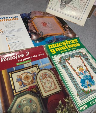 Revistas y  de hilo de punto d cruz