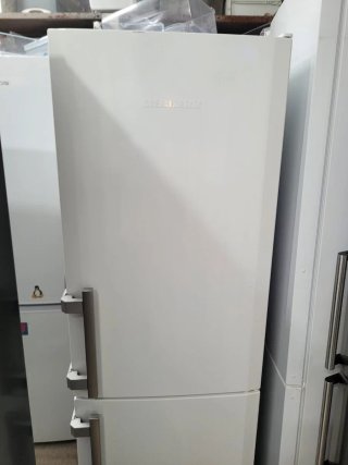 ☆NEVERA ESTRECHA MARCA LIEBHERR COMBI☆