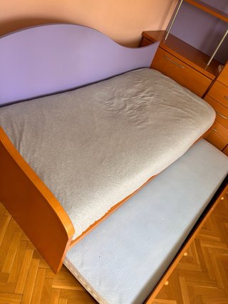 Cama juvenil con otra cama supletoria