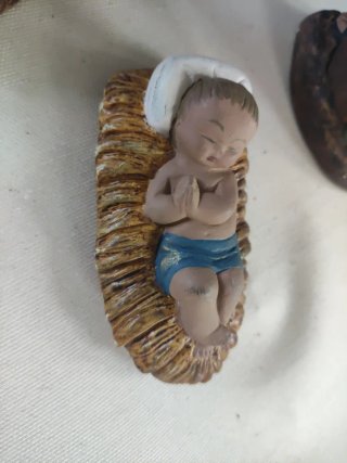 Belén 3 figuras: María, José y Niño Jesús