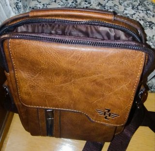 Borsa da uomo in similpelle marrone