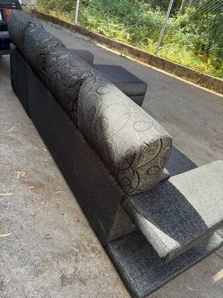 Chaiselongue gris y plateado