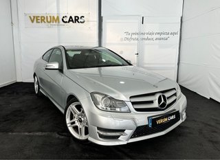 Mercedes-Benz Clase C 2012 ¡PACK AMG Y NACIONAL!