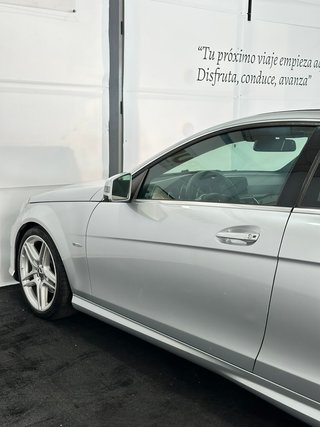 Mercedes-Benz Clase C 2012 ¡PACK AMG Y NACIONAL!