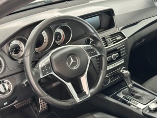 Mercedes-Benz Clase C 2012 ¡PACK AMG Y NACIONAL!