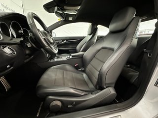 Mercedes-Benz Clase C 2012 ¡PACK AMG Y NACIONAL!