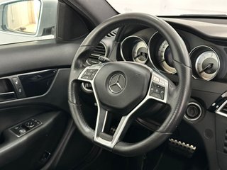 Mercedes-Benz Clase C 2012 ¡PACK AMG Y NACIONAL!