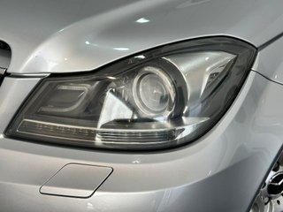 Mercedes-Benz Clase C 2012 ¡PACK AMG Y NACIONAL!