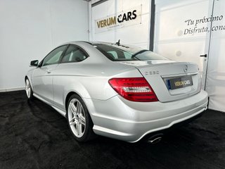 Mercedes-Benz Clase C 2012 ¡PACK AMG Y NACIONAL!