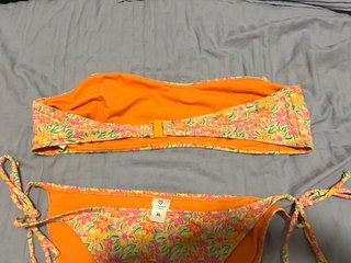 Bikini floral naranja y rosa talla XL