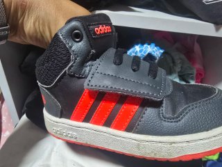 Tenis Adidas Niño Talla 25