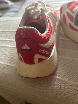 Zapatillas Adidas Rojas y Blancas