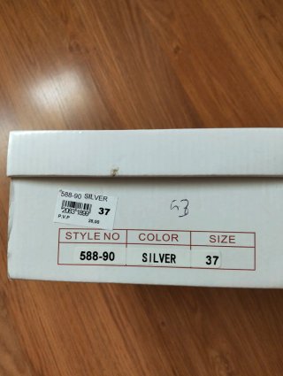 Zapatos de tacón plateados talla 37