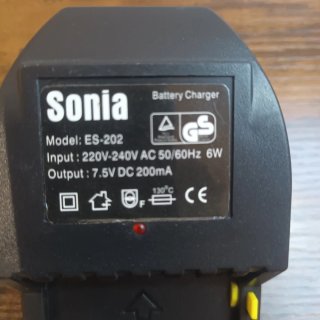 Cargador Sonia ES-202
