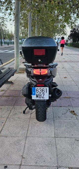 BMW C400GT Gris