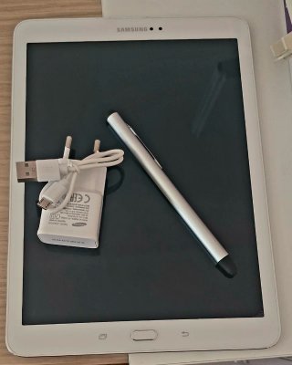 Tablet Samsung Galaxy Tab S2 SM-T813 Cargador+Pen
