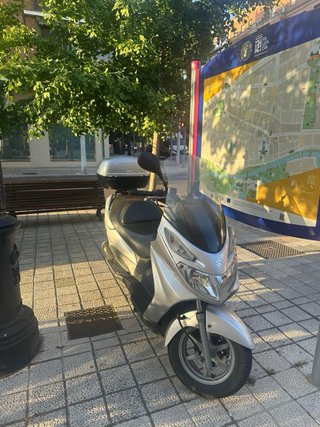 Suzuki Burgman 125 - 2006 - 45.000 km