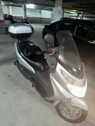 Suzuki Burgman 125 - 2006 - 45.000 km